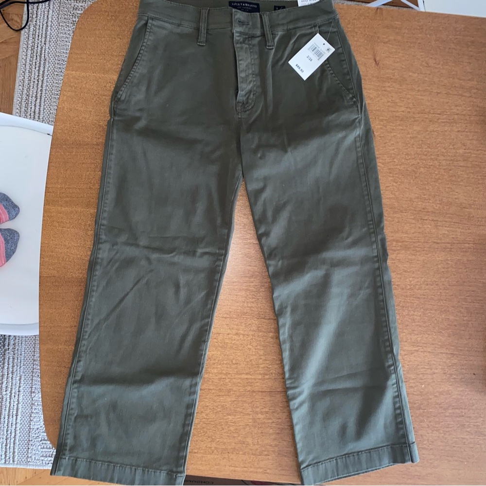 Iucky brand mid rise green wide leg capris